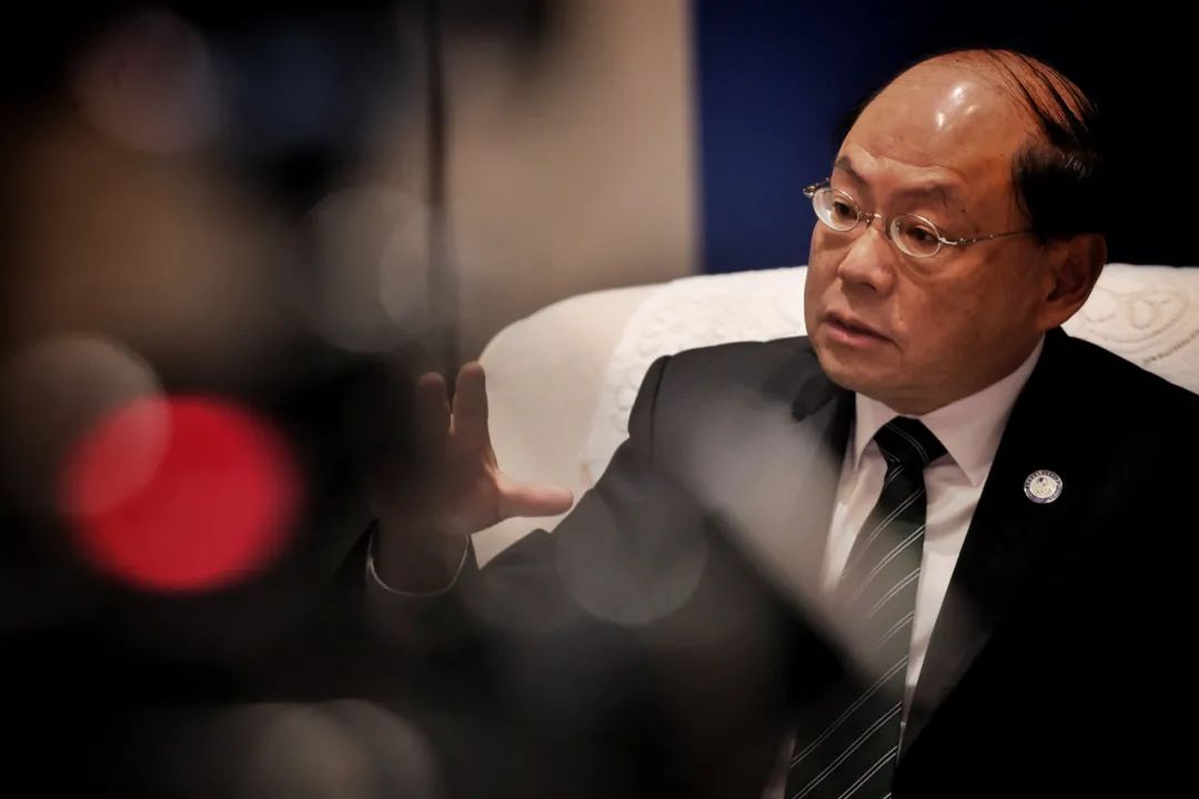 曾伟雄谈一国两制很多人忽略了一国为先过度关注两制差异