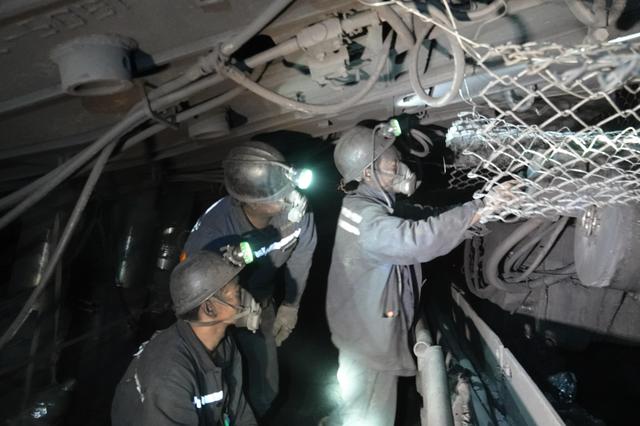 盘江股份月亮田矿:让井下一线成为培养锻炼年轻干部的主阵地|月亮