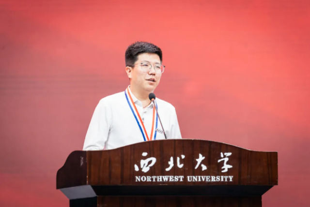 25岁博士成985高校博导：创下一项记录，但本人提醒……休闲区蓝鸢梦想 - Www.slyday.coM