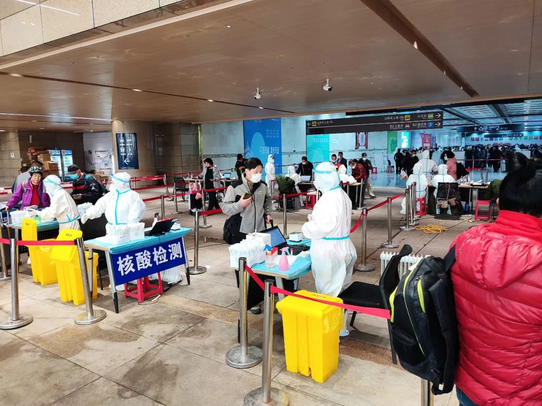 1名小学生感染！一家面馆3个月两次遇上确诊游客！上海夫妻回应争议，网友提出两点疑问休闲区蓝鸢梦想 - Www.slyday.coM