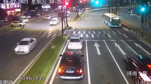 男子被压断3根手指，中山、珠海交警联手做了这件事！妻子泪崩……休闲区蓝鸢梦想 - Www.slyday.coM