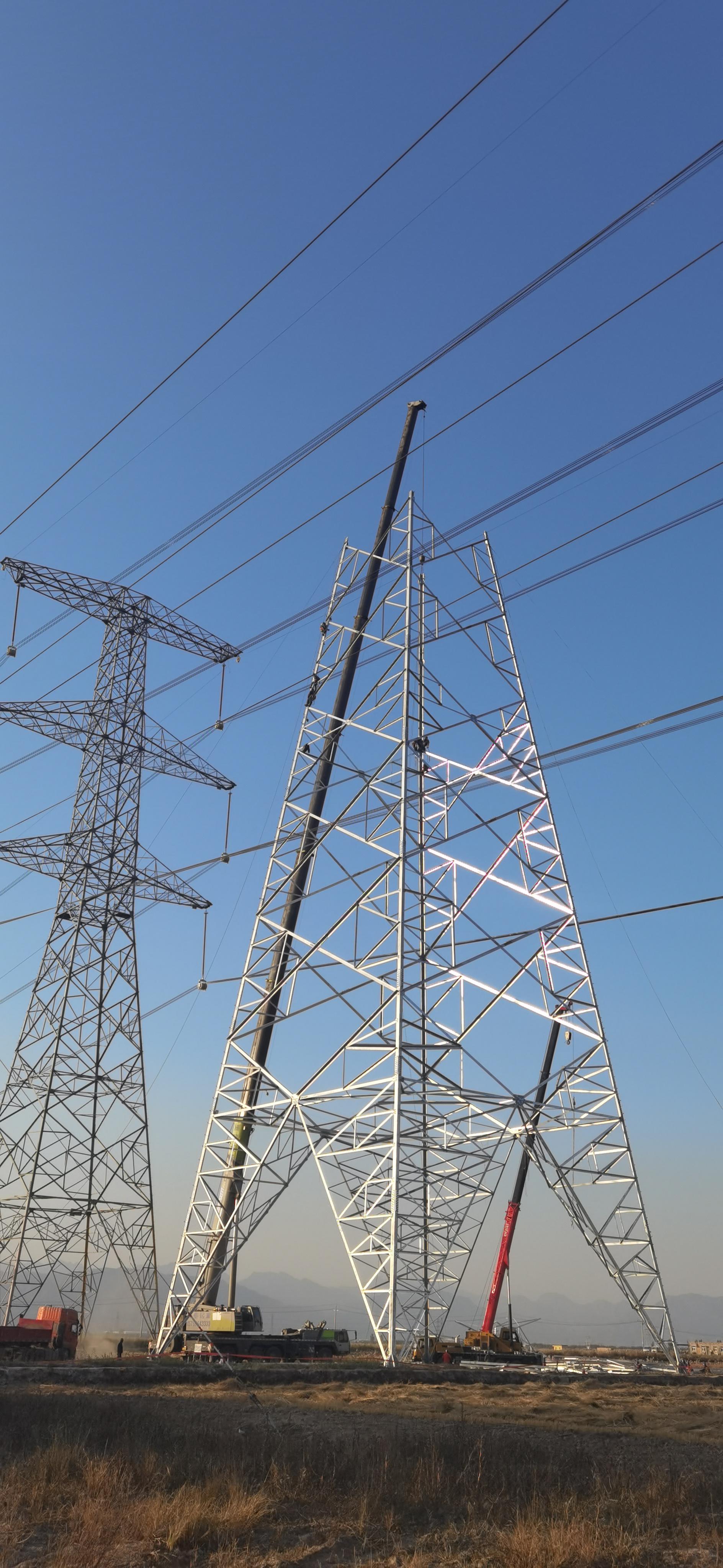 改造铁塔分秒不误国网宁夏电力助包银高铁早日通车
