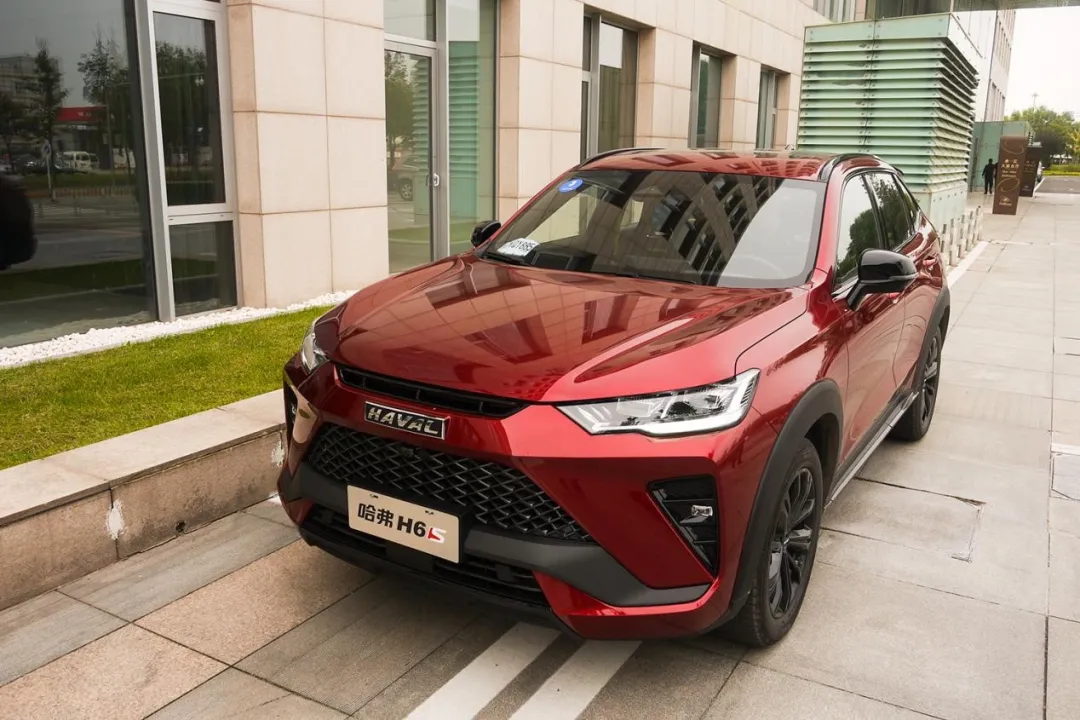 黑鲨美学设计酷炫,运动