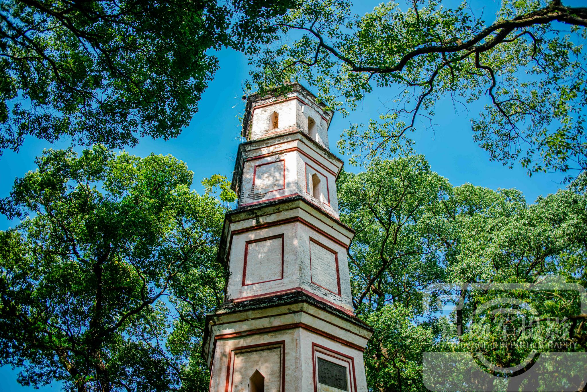 江西存在感最低的县,于东汉末年建县古塔25座,风景优美古迹众多|古塔