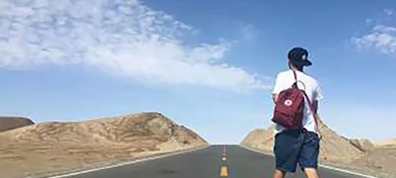 8岁短道速滑小女孩,摔倒后还反超夺冠,引全网500多万点赞休闲区蓝鸢梦想 - Www.slyday.coM