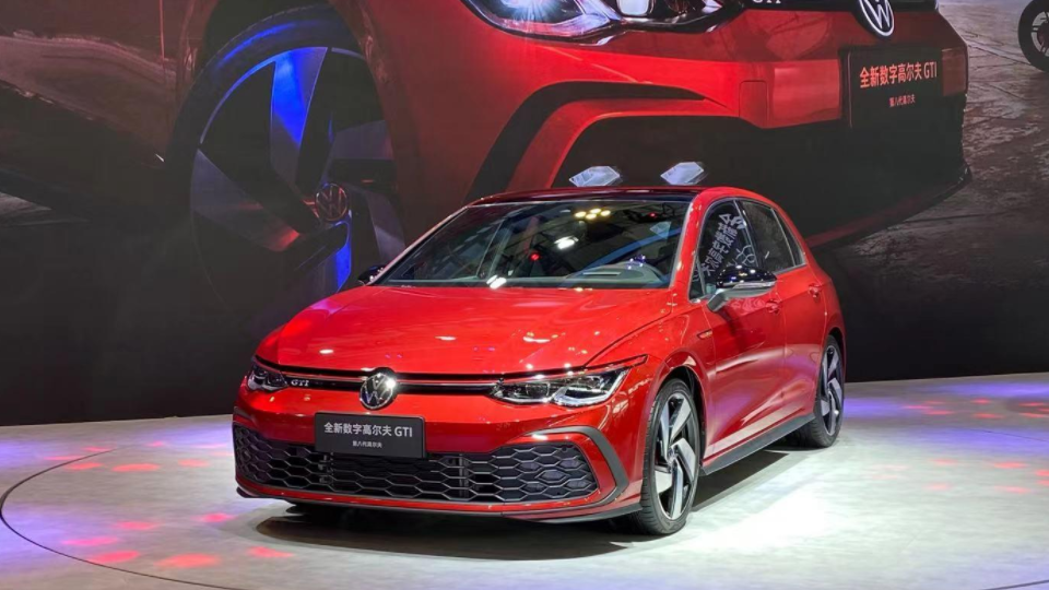 全新思域Si对比全新GTI：谁退步更严重？