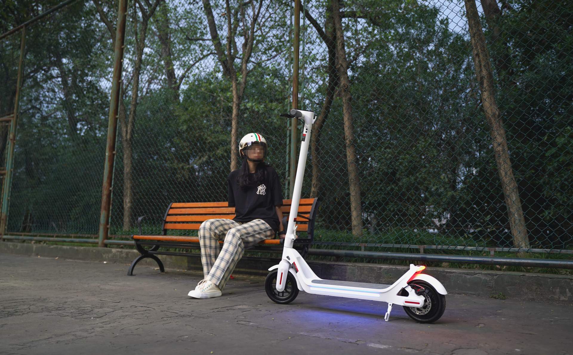 智慧出行乐享金秋华为智选乐骑智能电动滑板车体验