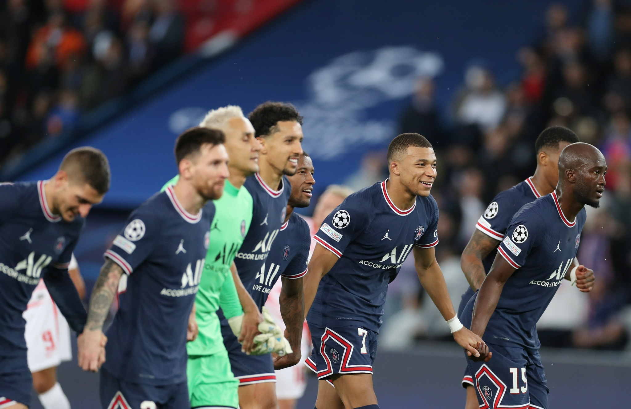 足球欧冠巴黎圣日耳曼胜莱比锡