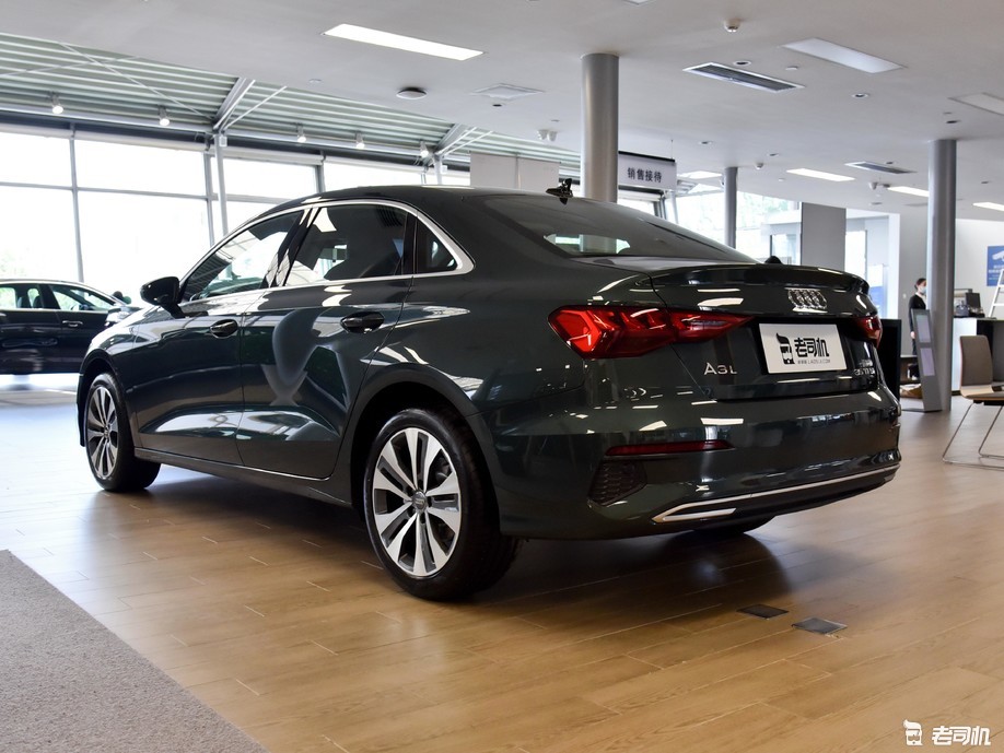 大空间合资家用车之选 小哥带你一起看奥迪a3