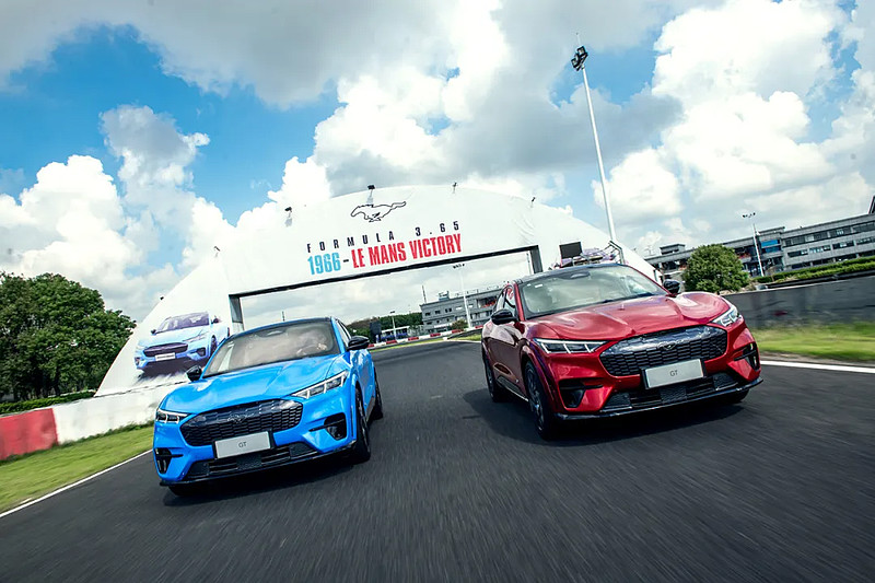 福特mustangmachegt赛道能赢特斯拉