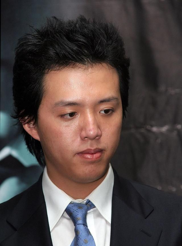 号外：钢琴王子李云迪涉嫌嫖娼被捕,朝阳群众又离大功!休闲区蓝鸢梦想 - Www.slyday.coM