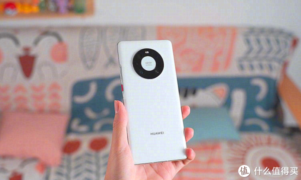 花5999买来的iPhone13，回来对比华为Mate40后：心凉了半截休闲区蓝鸢梦想 - Www.slyday.coM