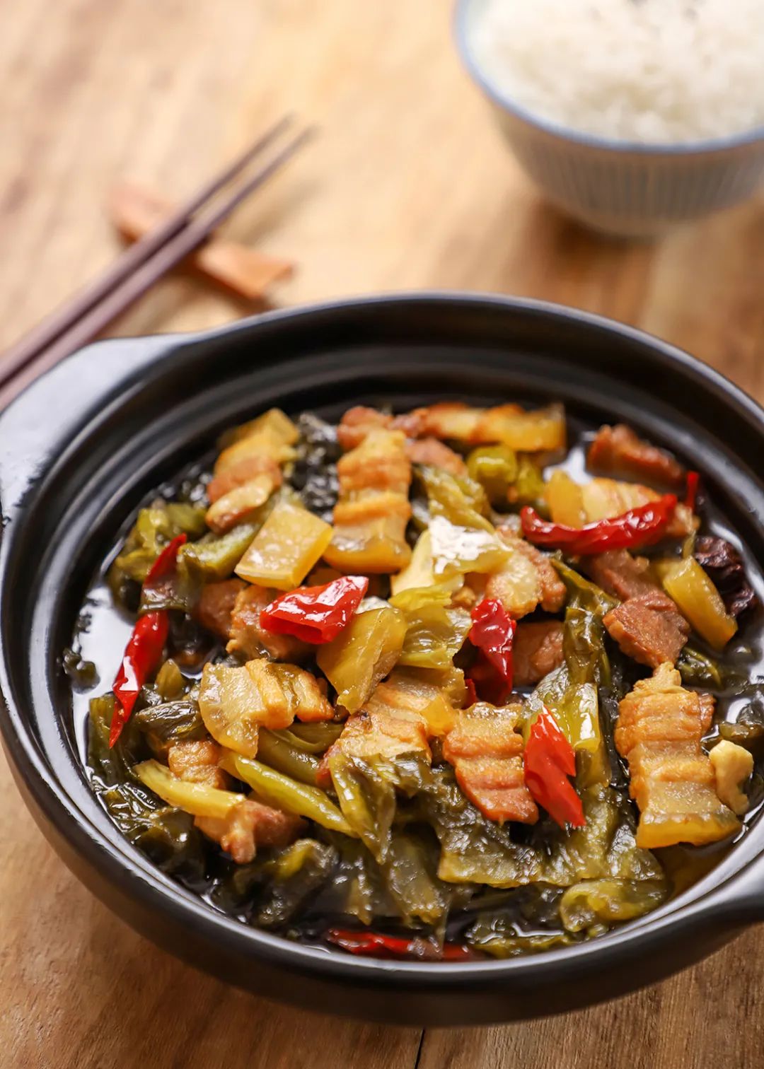 用它来炖肉,下饭才够劲~|炖肉|五花肉_新浪新闻