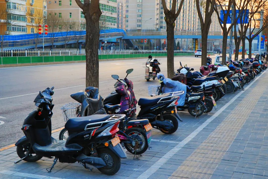 北京11月1日后骑超标电动自行车上路先扣车再罚款1000元