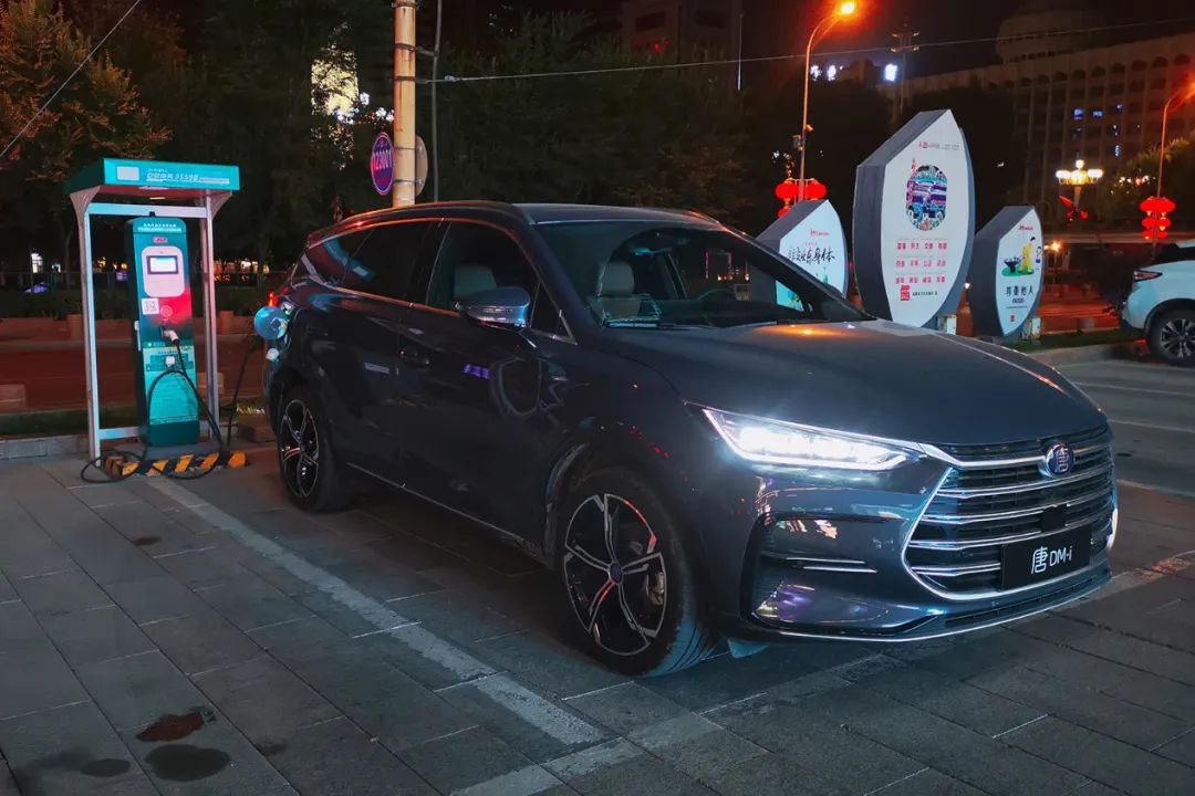 说走就走与比亚迪唐dmi一起驾驭天地挑战新疆天山环线