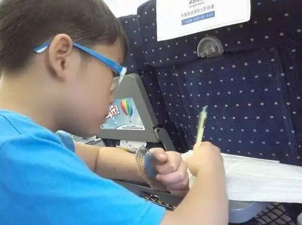 17岁中国少年，用一堆火车票换来了“钢琴界奥运会”入场券休闲区蓝鸢梦想 - Www.slyday.coM