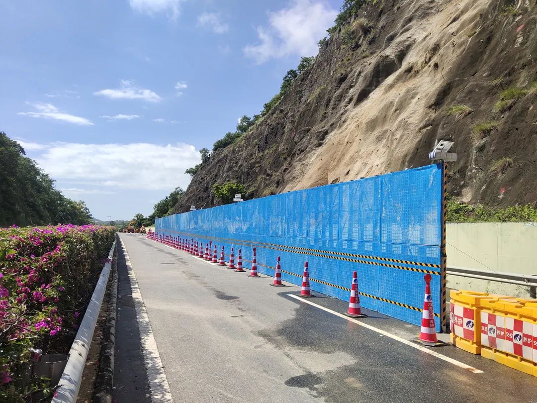 环岛高速塌方路段恢复通行休闲区蓝鸢梦想 - Www.slyday.coM