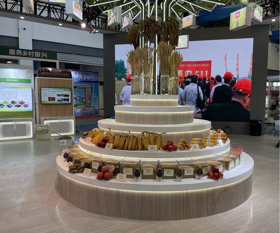 科研产品展示(央广网记者 刘昱 摄)