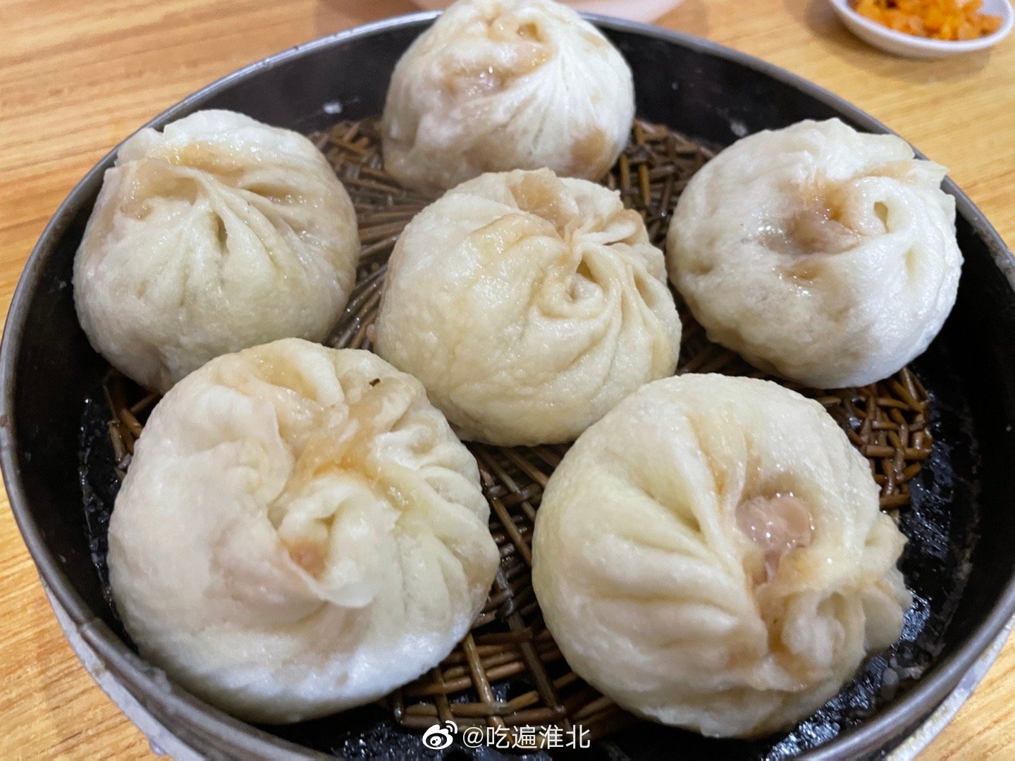 安利一家早餐店,步行街西头的天津灌汤小笼包!