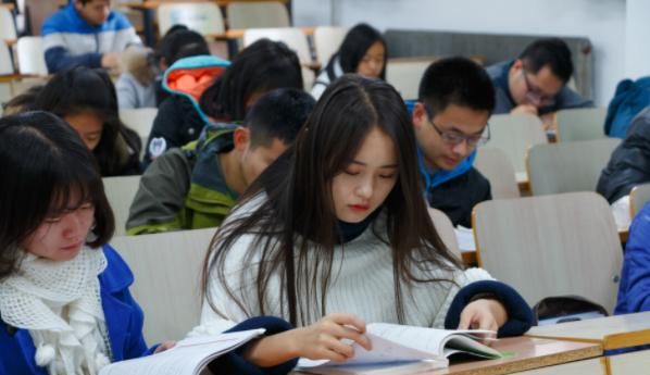 2022年春节假期,假期有望由7天增加至15天,家长一反常态支持休闲区蓝鸢梦想 - Www.slyday.coM