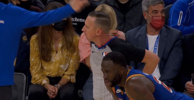 最后2分钟8分救主!库里8个三分轰45+10,老詹利拉德提前发推狂吹休闲区蓝鸢梦想 - Www.slyday.coM 最后2分钟8分救主!库里8个三分轰45+10,老詹利拉德提前发推狂吹休闲区蓝鸢梦想 - Www.slyday.coM