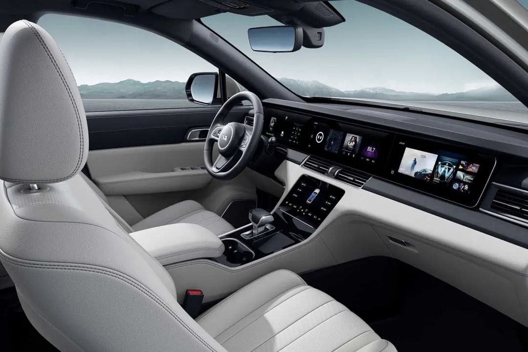 30万级新能源豪华SUV哪家强？领克09 PHEV对比理想ONE