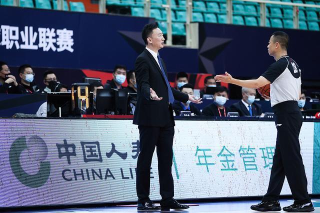 10投1中！MVP彻底哑火仅得5分，杜锋限制成功，刘维伟急需调整休闲区蓝鸢梦想 - Www.slyday.coM