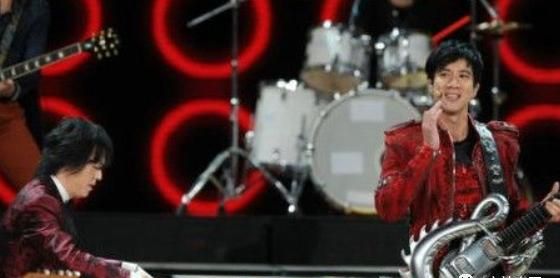 李云迪涉嫌嫖娼被抓,宏迪CP终于be了……休闲区蓝鸢梦想 - Www.slyday.coM 李云迪涉嫌嫖娼被抓,宏迪CP终于be了……休闲区蓝鸢梦想 - Www.slyday.coM