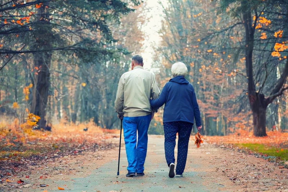 老年晚期癌症,该让患者知情吗?医生:56%的患者,希望死在家中休闲区蓝鸢梦想 - Www.slyday.coM 老年晚期癌症,该让患者知情吗?医生:56%的患者,希望死在家中休闲区蓝鸢梦想 - Www.slyday.coM