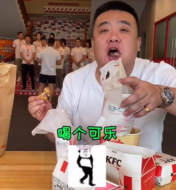 泡泡龙悲剧再上演大蒜涛出营第2天回归老本行脸部出现黑斑