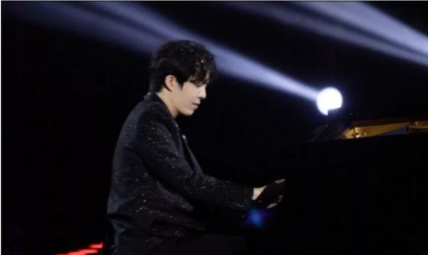 李云迪嫖娼被抓!广汽丰田撇清关系:汉兰达代言人不是他休闲区蓝鸢梦想 - Www.slyday.coM 李云迪嫖娼被抓!广汽丰田撇清关系:汉兰达代言人不是他休闲区蓝鸢梦想 - Www.slyday.coM