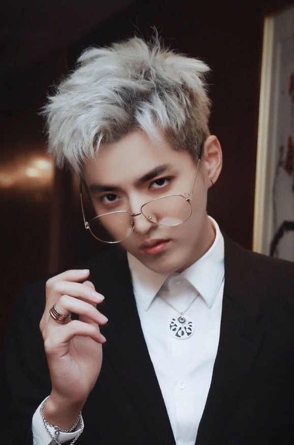 李云迪因遭举报嫖娼被拘,朝阳群众再立功,多年“战绩”盘点休闲区蓝鸢梦想 - Www.slyday.coM 李云迪因遭举报嫖娼被拘,朝阳群众再立功,多年“战绩”盘点休闲区蓝鸢梦想 - Www.slyday.coM