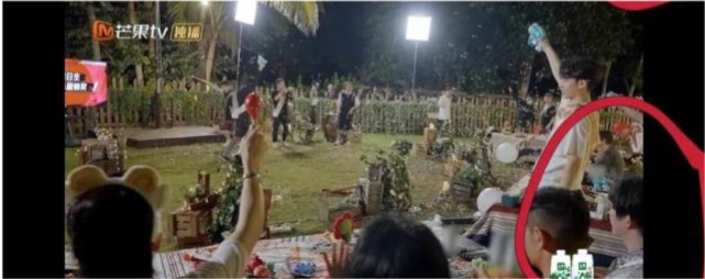 据说是吴某举报，李云迪嫖娼被朝阳分局抓了，有关群众说抢我功劳休闲区蓝鸢梦想 - Www.slyday.coM