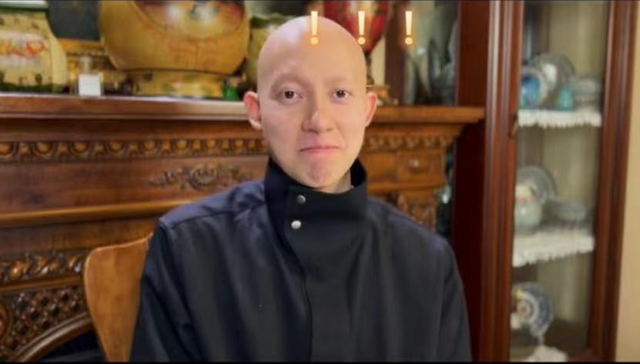 网红伊力消失半年患淋巴癌化疗光头身上溃烂母亲哽咽直言崩溃