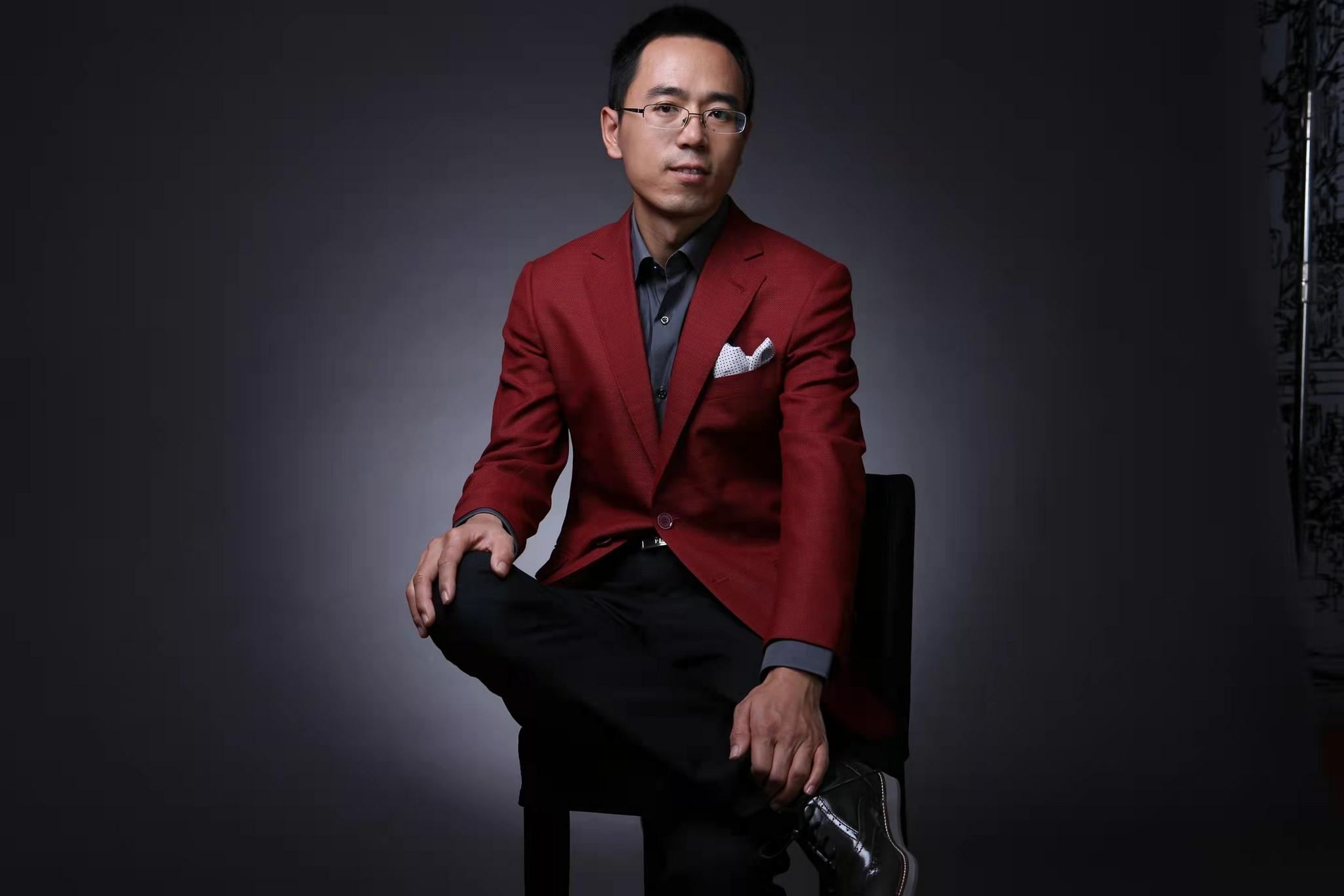 专访鹰瞳科技创始人张大磊:医疗ai我要长跑50年__财经头条