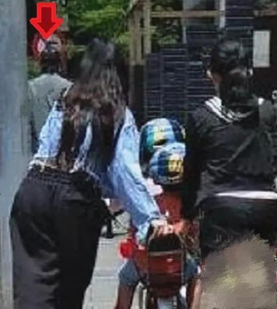 李云迪嫖娼被抓/年年换女友，前两天还被拍到这种黑料…休闲区蓝鸢梦想 - Www.slyday.coM