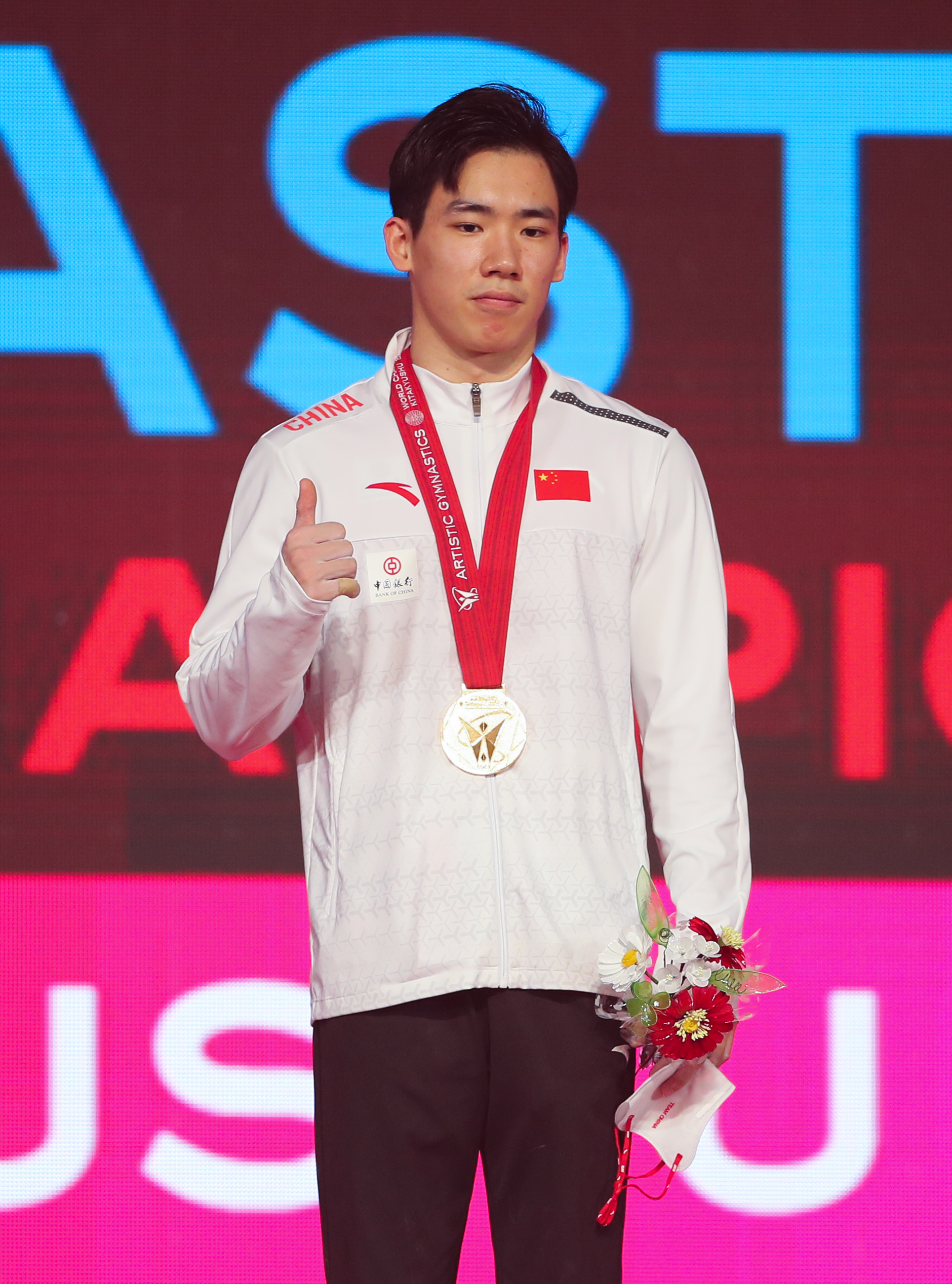 体操——世锦赛:张博恒问鼎全能王|张博恒|体操|体操锦标赛_新浪新闻