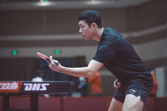 国乒三大主力还在度假！刘诗雯现身影城，许昕直播，马龙相妻教子休闲区蓝鸢梦想 - Www.slyday.coM