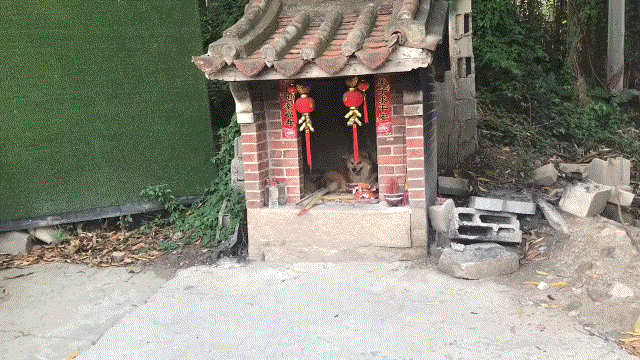 每日一笑：​千万不要在女友面前系鞋带！害得女友误会了…休闲区蓝鸢梦想 - Www.slyday.coM