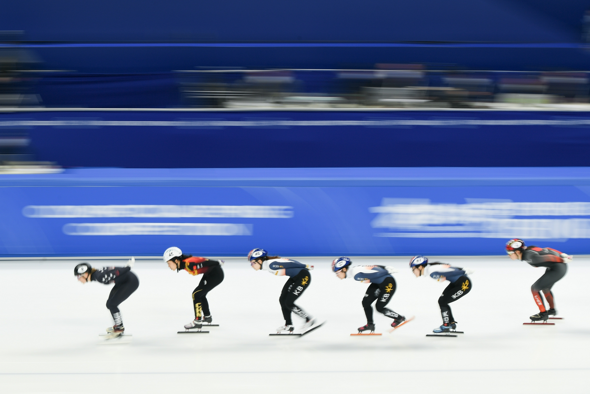 短道速滑世界杯北京站女子1500米韩国选手夺冠