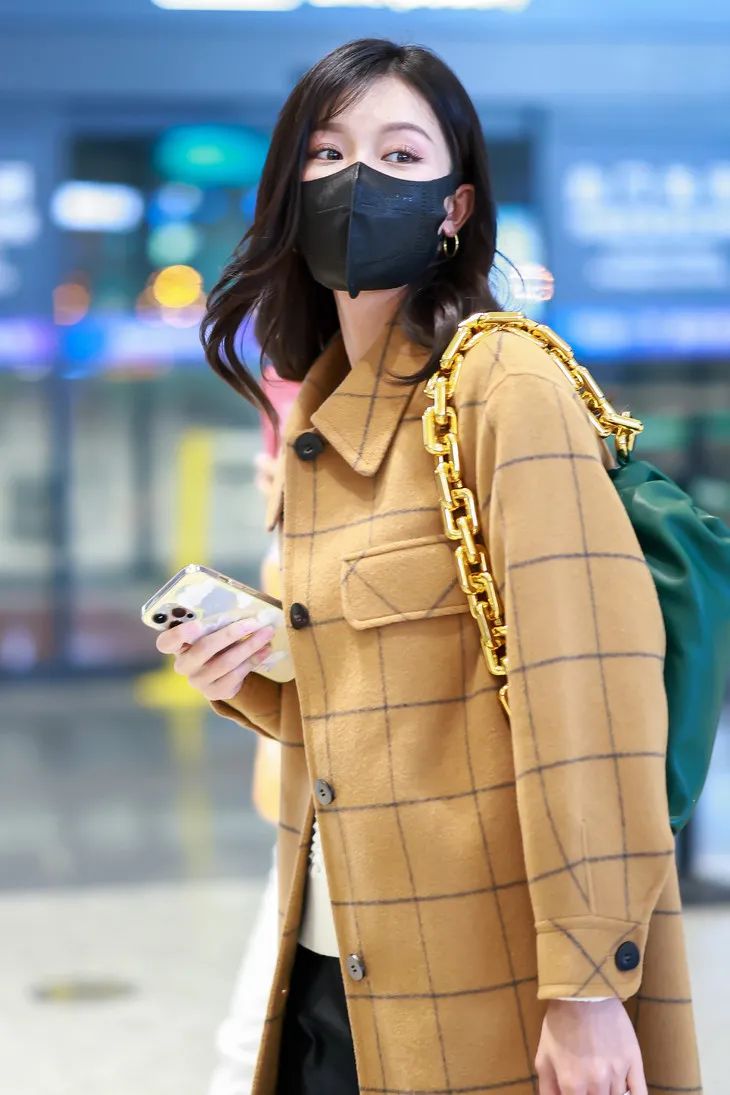 保暖又好看的机场街拍文咏珊乔欣好难选