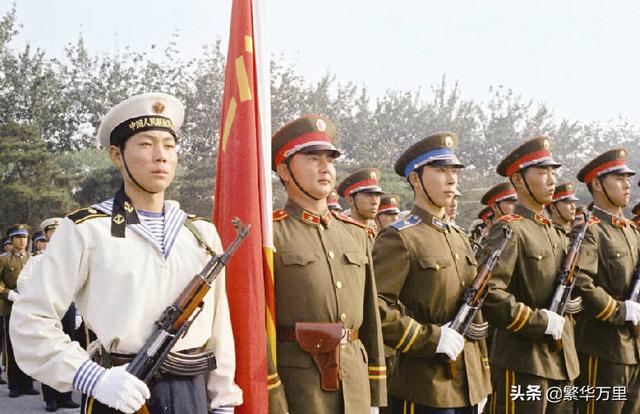 世界为何如此拥挤 人心拥挤如何应对