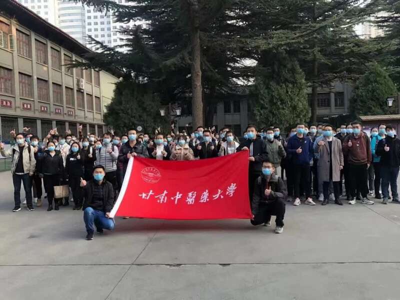 甘肃万名医学生志愿者报名奔赴抗疫一线休闲区蓝鸢梦想 - Www.slyday.coM