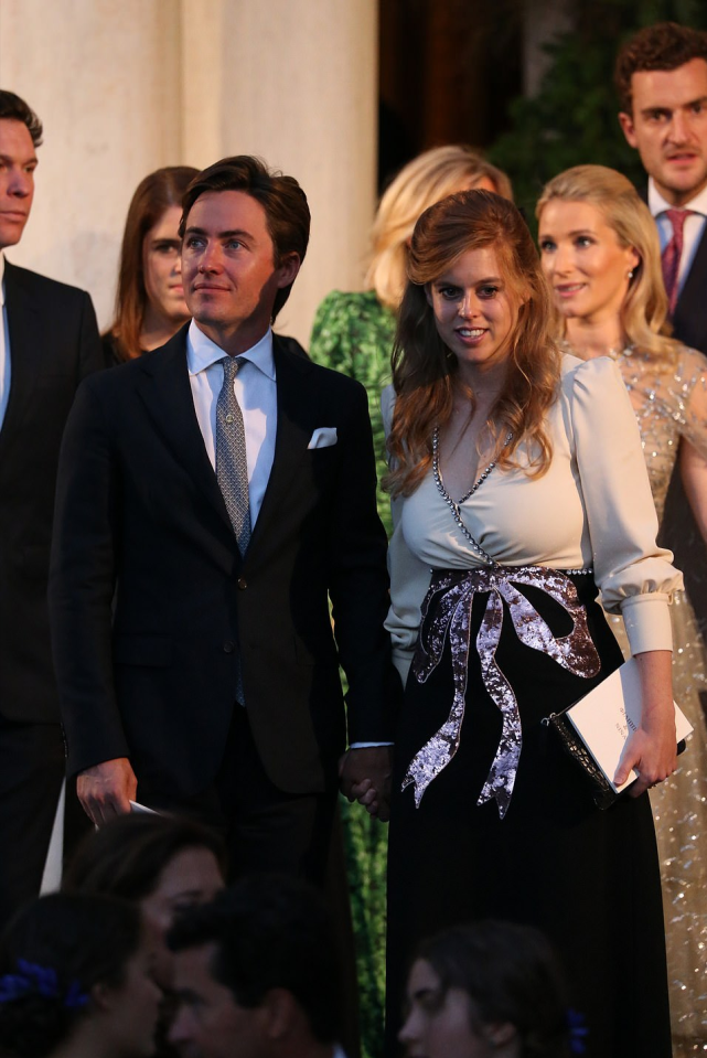 希腊王子举行盛大婚礼!迎娶亿万富翁女儿,新娘穿露肩婚纱超梦幻