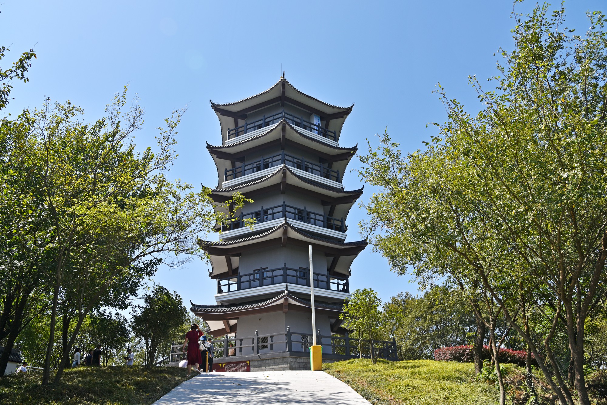 全椒娘娘顶,爱情故事是悲剧娘娘顶位于滁州全椒县龙山风景区,距离龙山