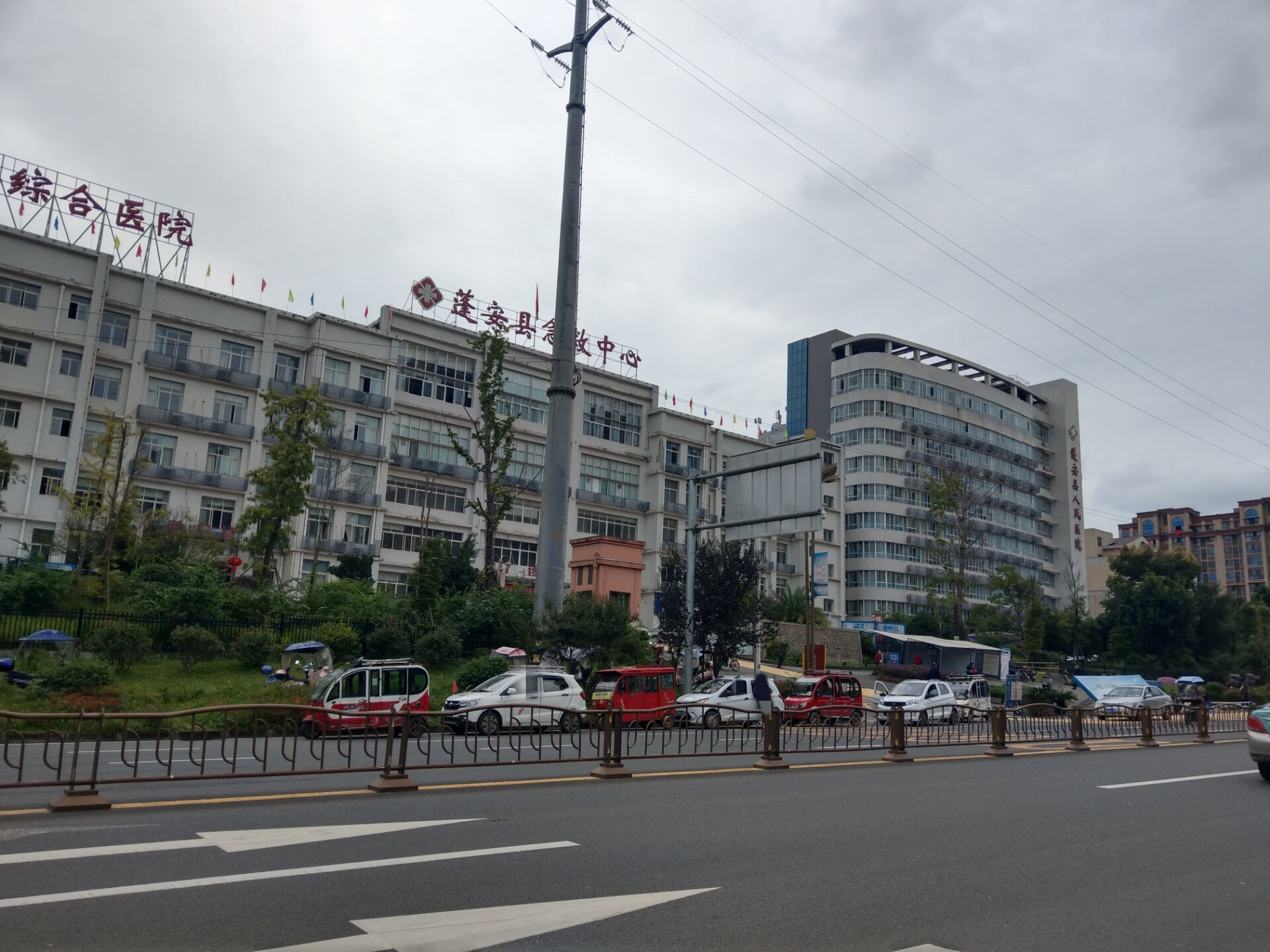 蓬安县人民医院难道没有保安?