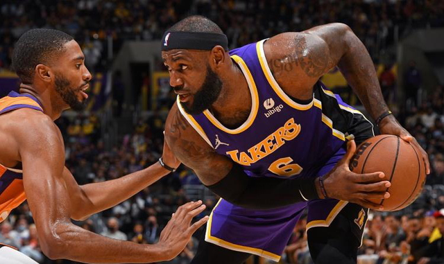 浓眉哥与霍华德发生冲突两人赛后都说已经和解球迷却不以为然