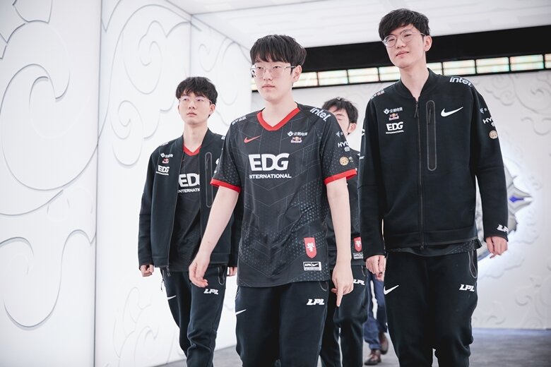 国外网友热议EDG晋级四强：感觉LPL今年没机会击败LCK休闲区蓝鸢梦想 - Www.slyday.coM