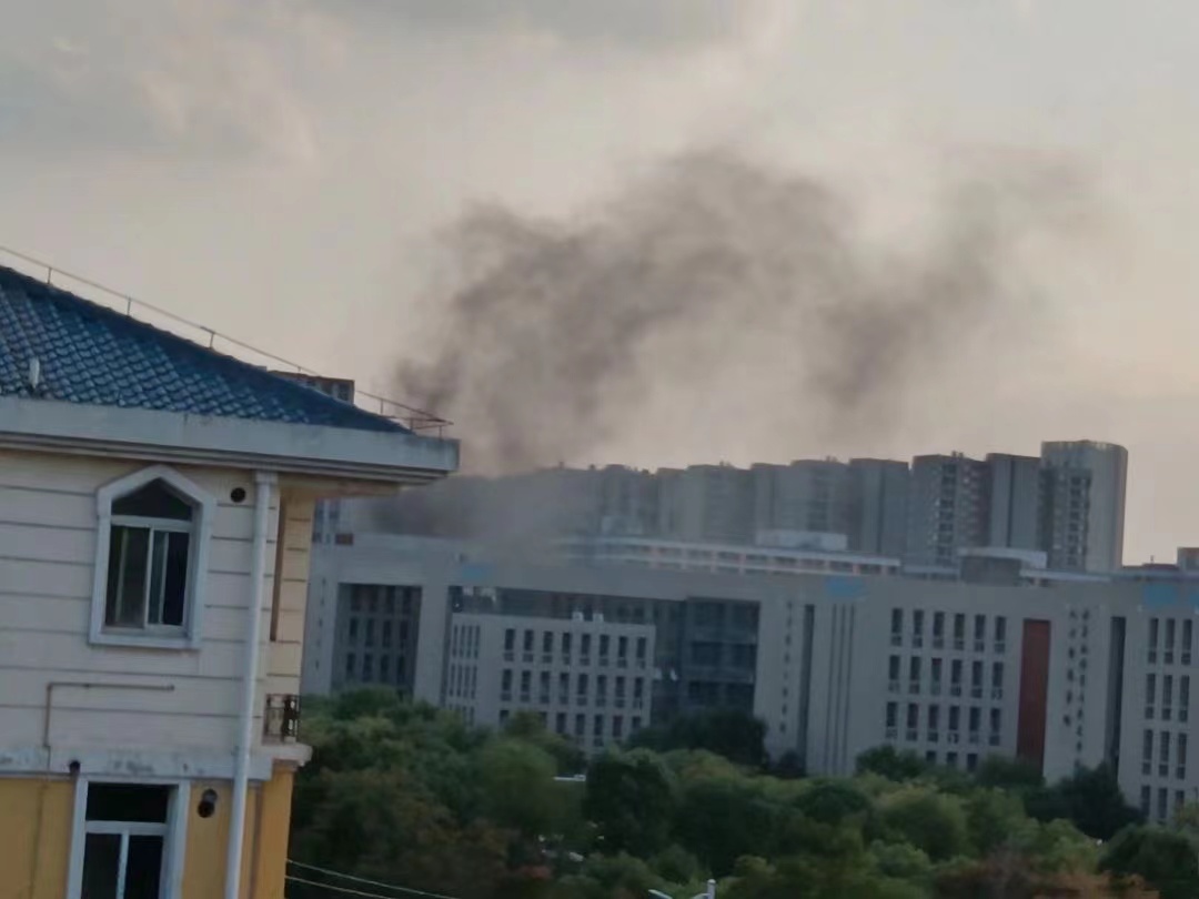南京航空航天大学一实验室爆燃致2人死，有人听到不止一次爆炸声__财经头条
