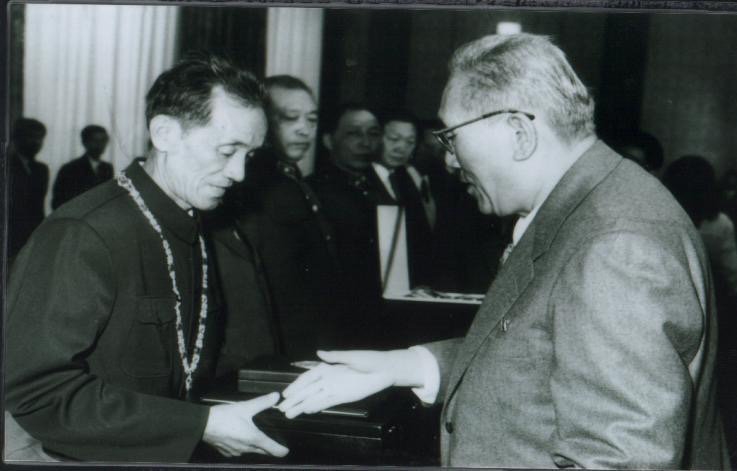 传承革命精神，赓续红色血脉 从未远去的英雄柴云振休闲区蓝鸢梦想 - Www.slyday.coM